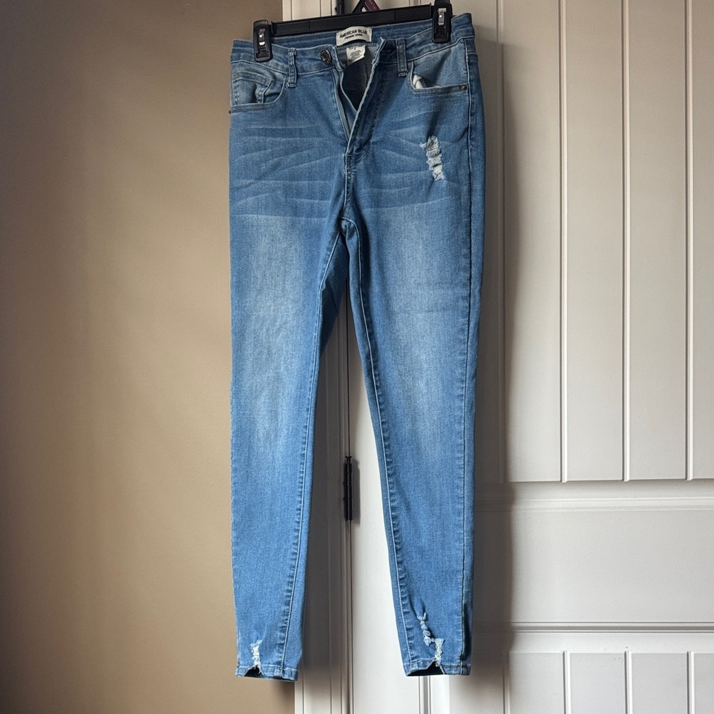 Trendy Distressed high rise Light Blue Skinny Jeans American Blue size 5